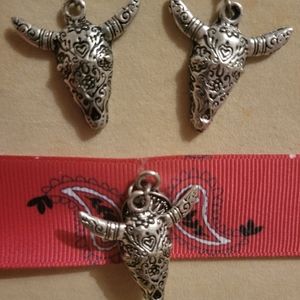 Western jewelryBull skull choker set. Paisley choker with bull skull and earring